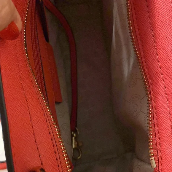 S⭕️LD Authentic Micheal Kors Messenger Stud Bag - Picture 9 of 10